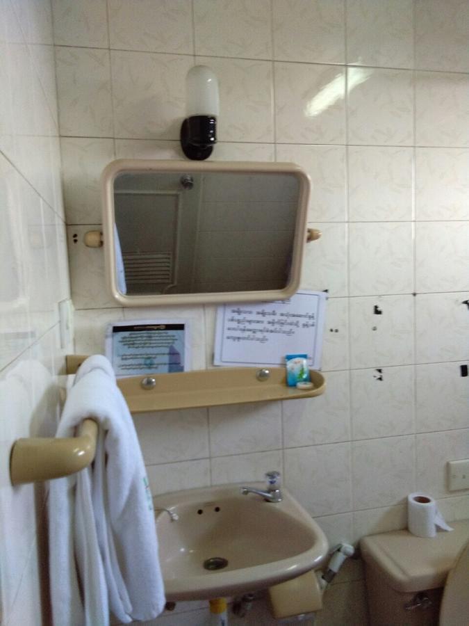 Hotel Halpin Yangon Ngoại thất bức ảnh