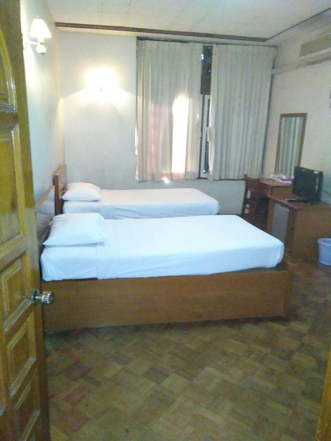 Hotel Halpin Yangon Ngoại thất bức ảnh