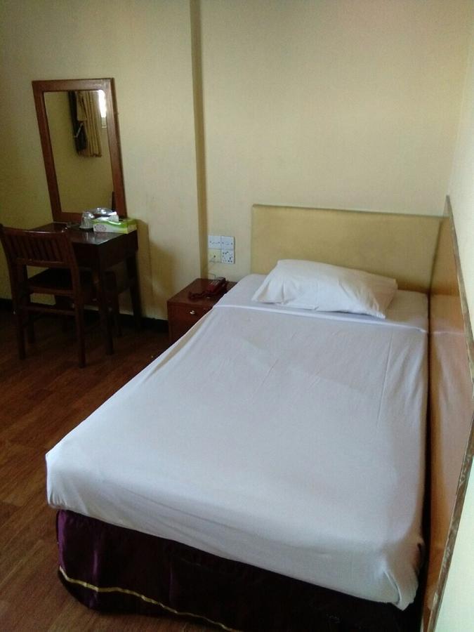 Hotel Halpin Yangon Ngoại thất bức ảnh